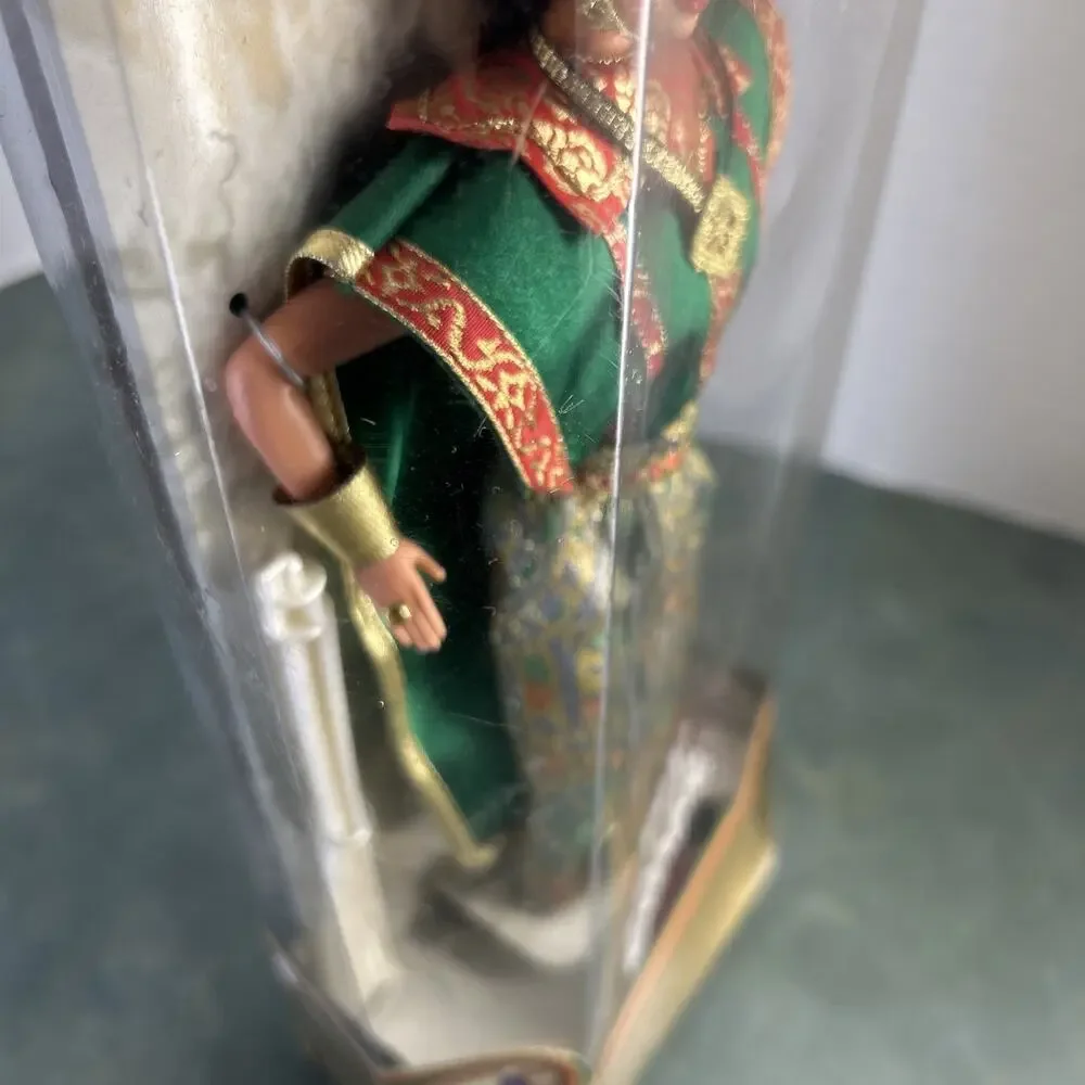 Thai Barbie Dolls of the World 1997 Mattel 18561 New In Damaged Box READ